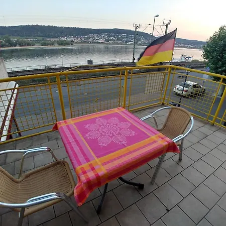In Ruedesheim Mit Rheinblick, Le דירה *