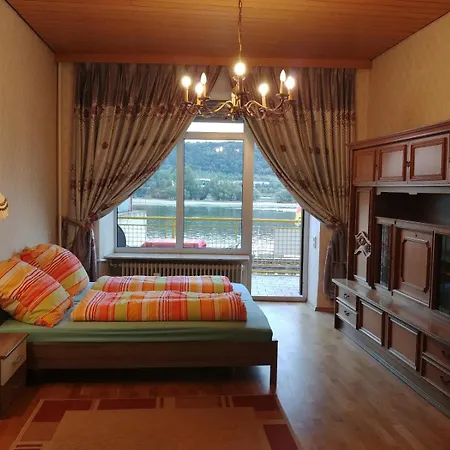 Apartament In Ruedesheim Mit Rheinblick *